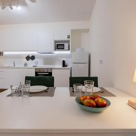 Alamos Charming - Garden דירה